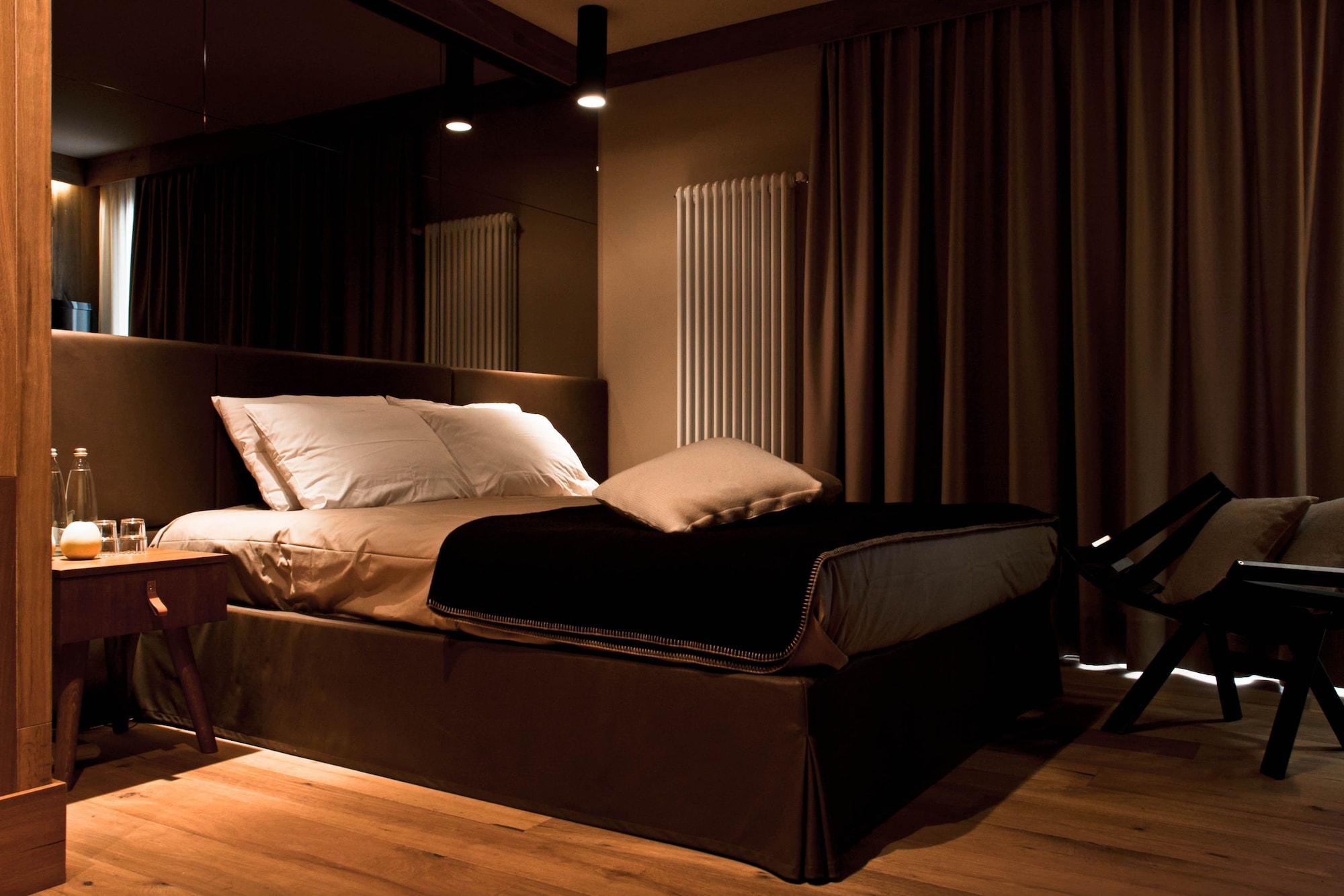 Alexander Charme Hotel ลีวินโญ ภายนอก รูปภาพ